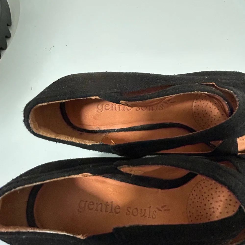 Gentle Souls Suede Peeptoe Heels Black Size 8